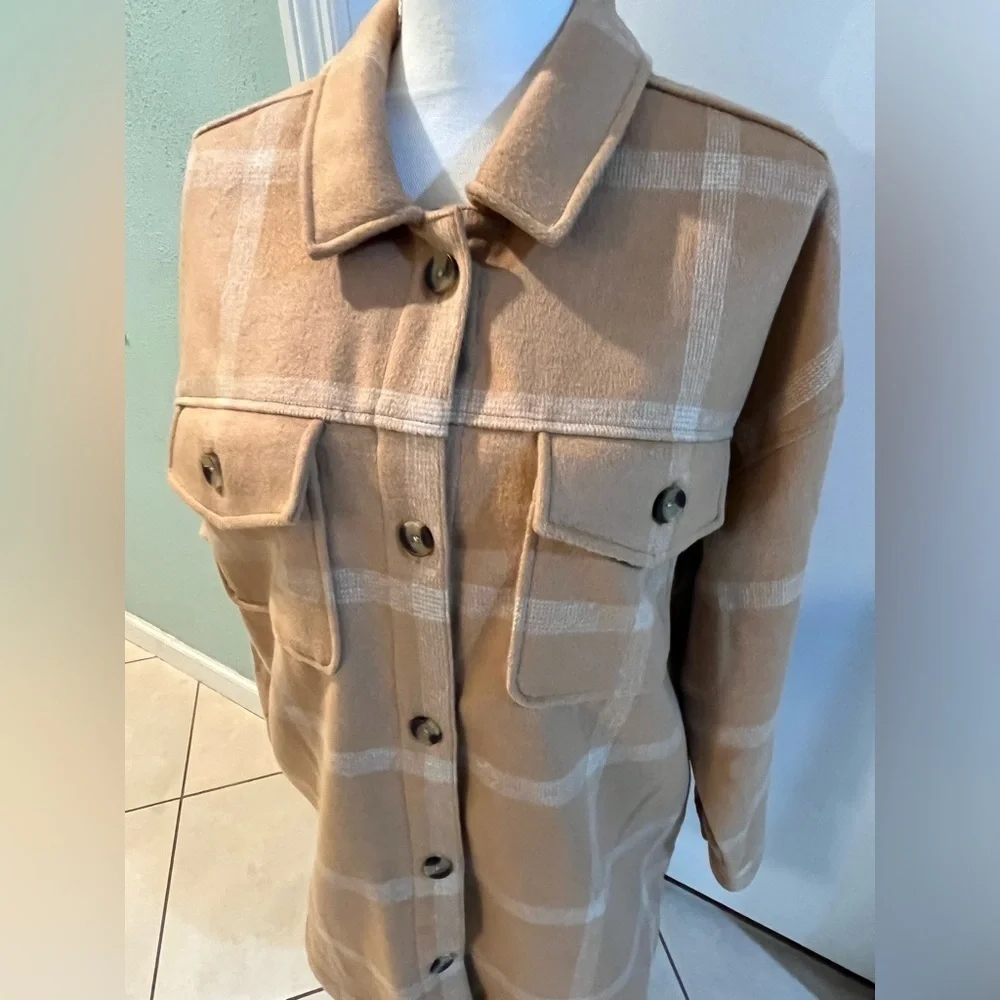 Sonoma Shacket, New! Tan and white, size 0X - Picture 6 of 16